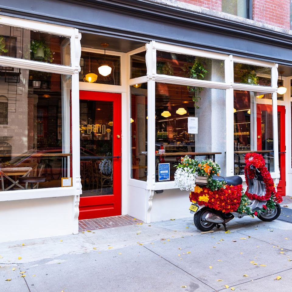Canto West Village