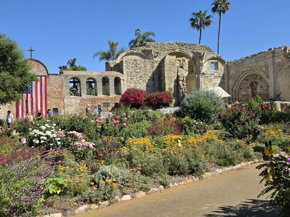 Mission San Juan Capistrano, Landmark, Chapel, Museum and Gardens