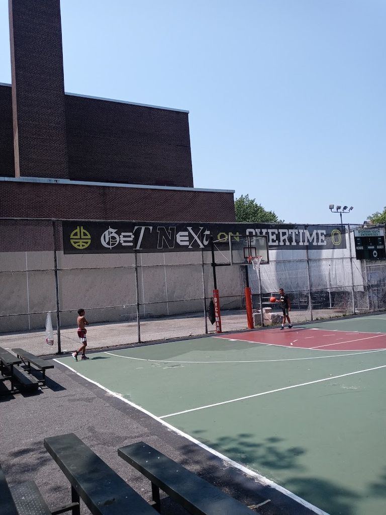 Grab A Ball & Go: NYC Outdoor Spots This Week