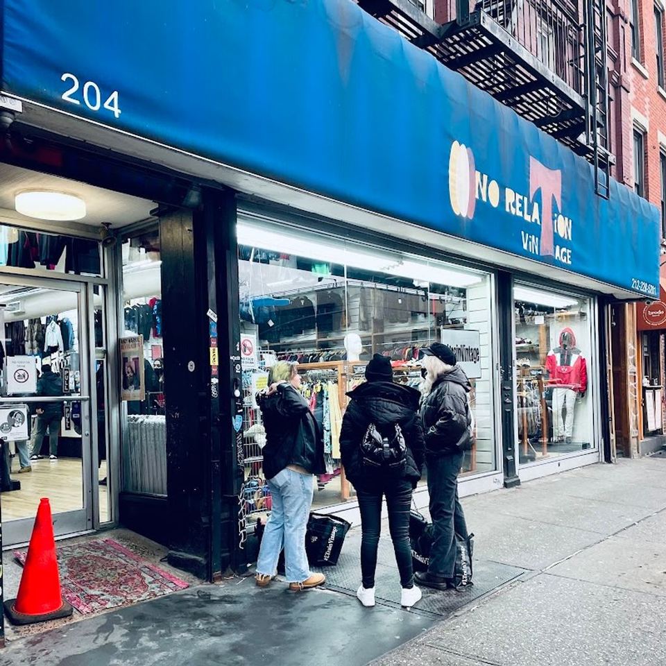 Vintage Treasure Hunts Find me NYC's Top Retro stores