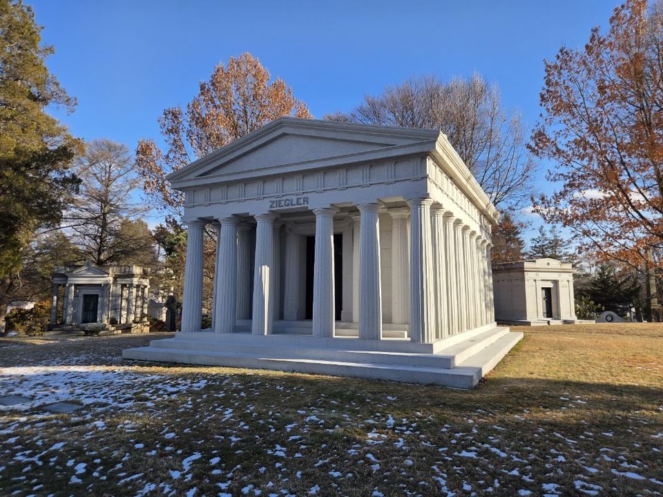 Woodlawn Cemetery