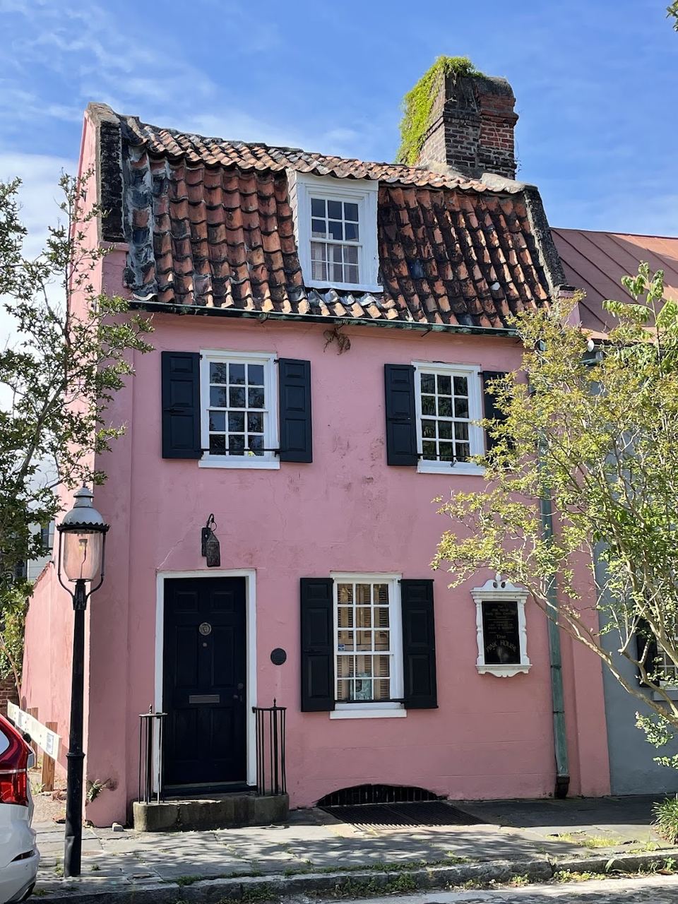 The Pink House Gallery