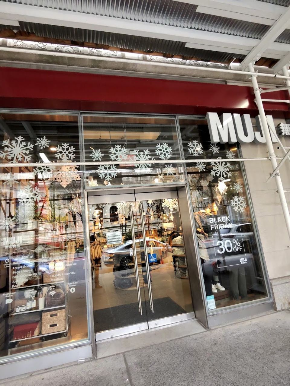 MUJI Fifth Avenue