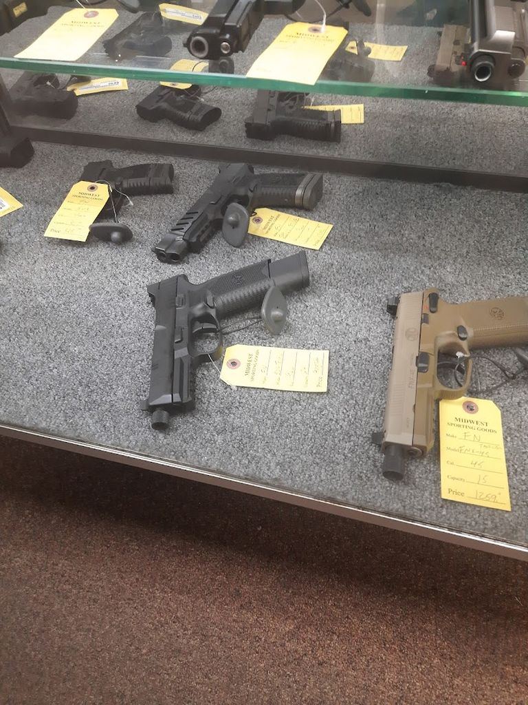 Midwest Guns & Pistol Range