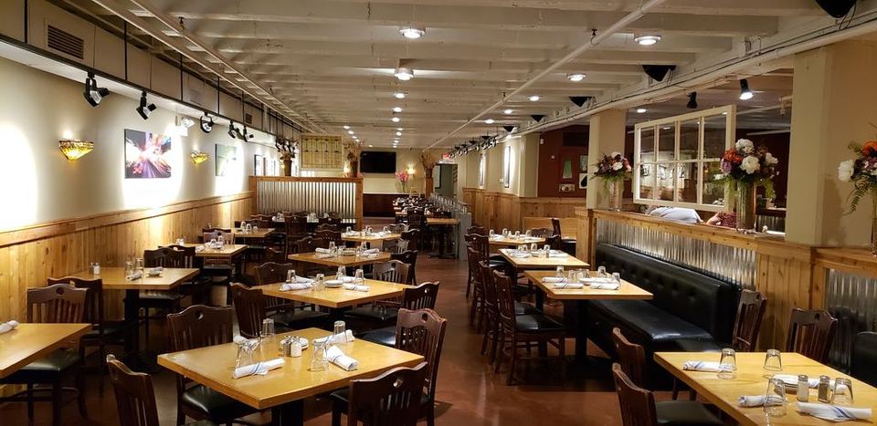 Prairie Moon — Classic Evanston Bar with Live Music