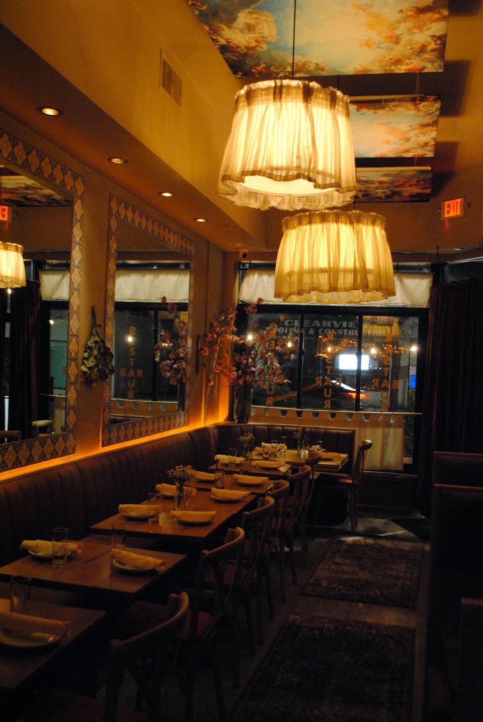 Flora’s Wine Bar & Restaurant