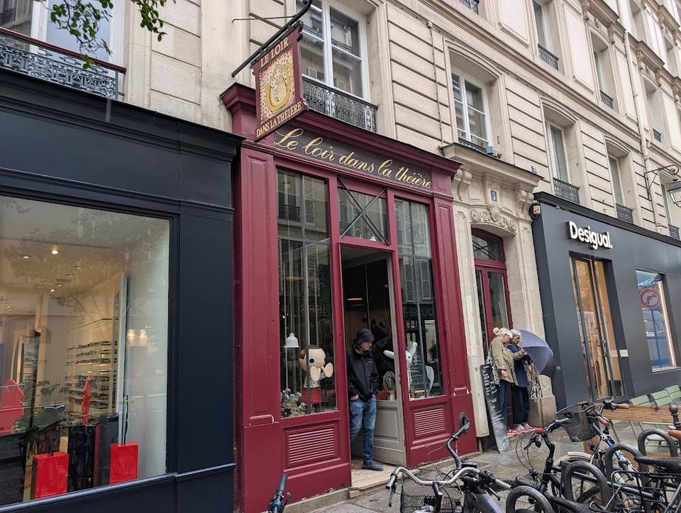 Le Loir dans La Théière