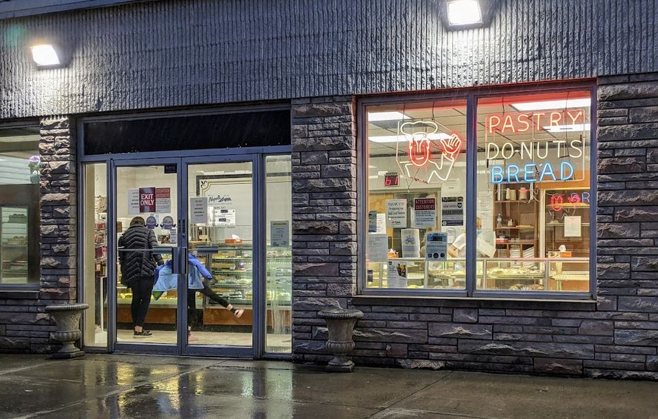 Bella-Napoli Italian Bakery